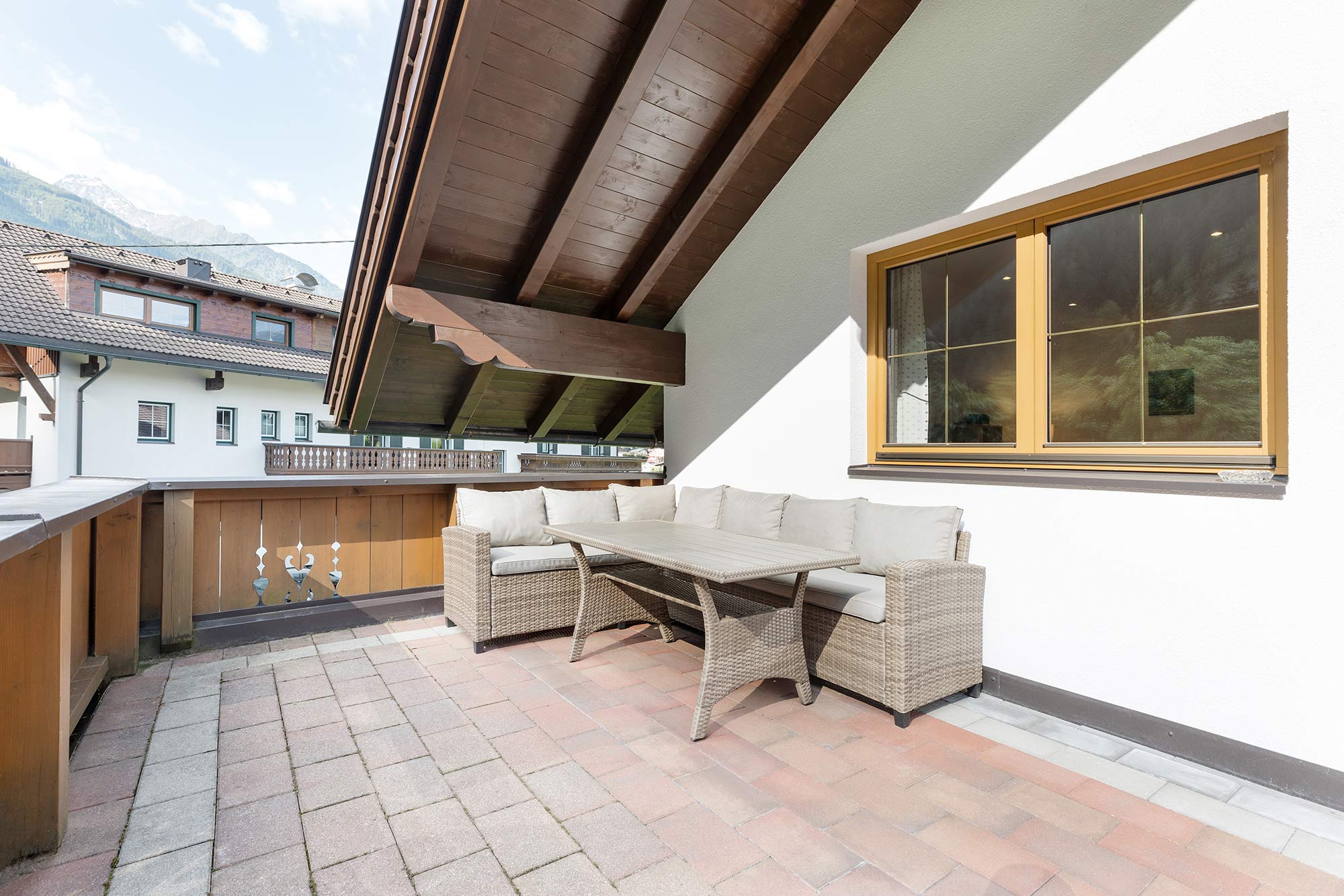 Gemütliche Relaxzone auf der 40m² Terrasse