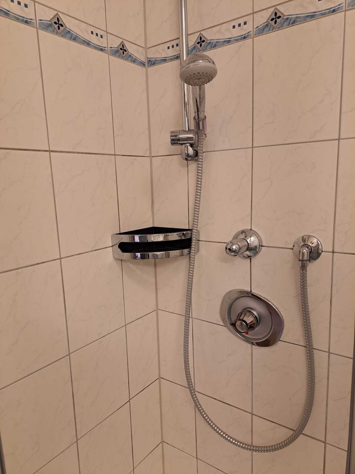 Dusche